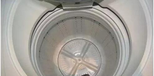 洗衣机漏水的原因及解决方法（探究洗衣机漏水的几个主要原因及如何解决）  第1张