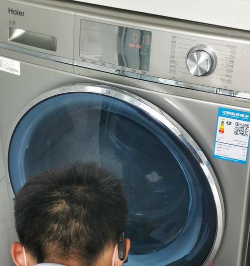如何彻底消毒使用过的洗衣机（简单有效的洗衣机消毒方法）  第1张