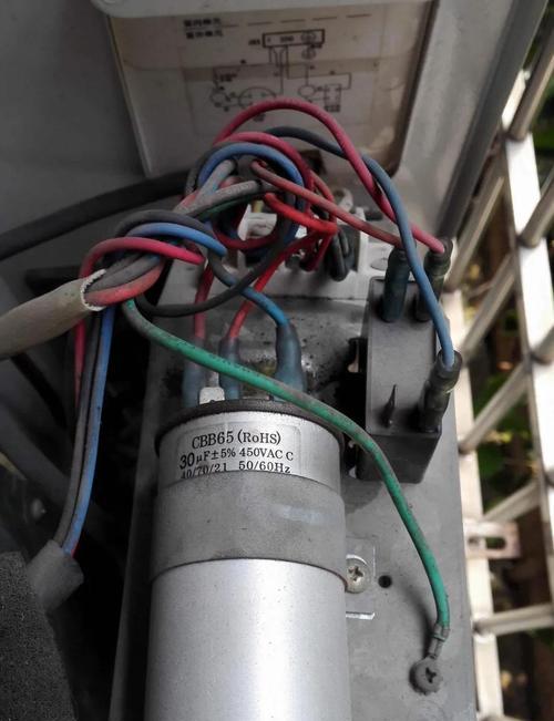 解决三菱空调显示E7问题的方法（三菱空调出现E7故障代码的解决方案）  第1张