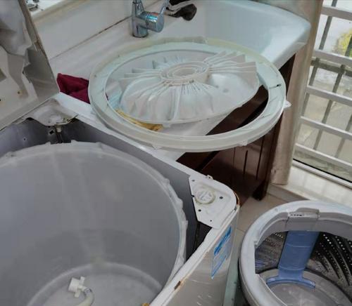 拐角油烟机清洗方法（全面解决拐角油烟机难清洗问题）  第2张