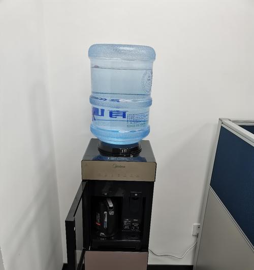 饮水机不保温了，究竟是怎么回事（探究饮水机保温失效的原因及解决方法）  第3张