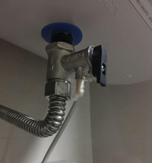 如何解决以旧热水器烧水发臭问题（破解秘籍）  第2张