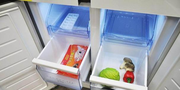 冬天冰箱除霜的绝佳方法（快速高效、省时省力的除霜技巧）  第2张