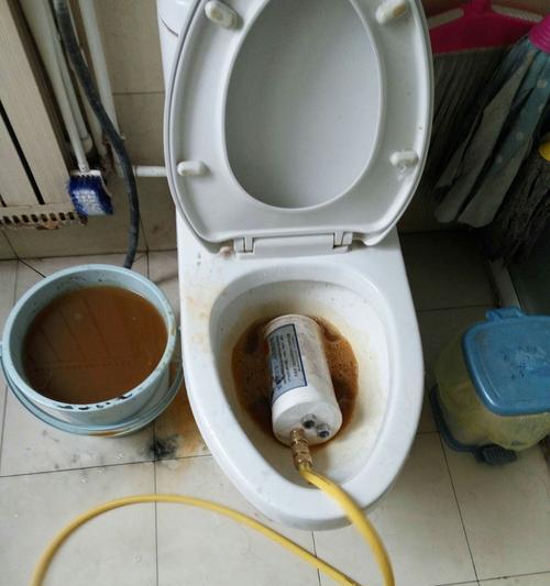 如何正确清洗热水器（轻松掌握热水器清洗技巧）  第3张