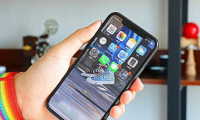 iPhone11与iPhone11Pro（一场智能手机之争）  第1张