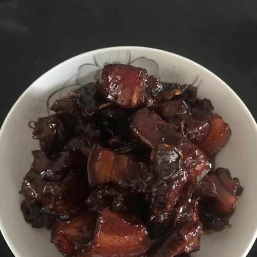 电饭煲红烧肉的独特味道（掌握技巧）  第2张