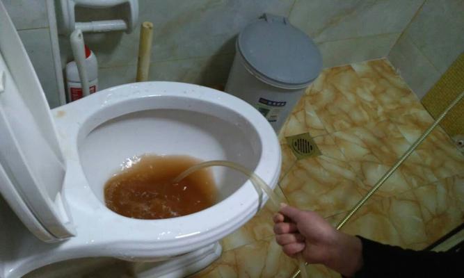 壁挂炉烟道清洗的正确方法（了解清洗壁挂炉烟道的步骤和注意事项）  第2张