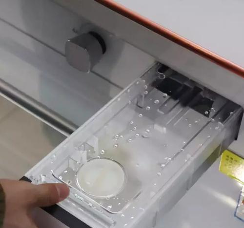 集成灶烟管清洁方法（打造健康无烟的厨房环境）  第3张