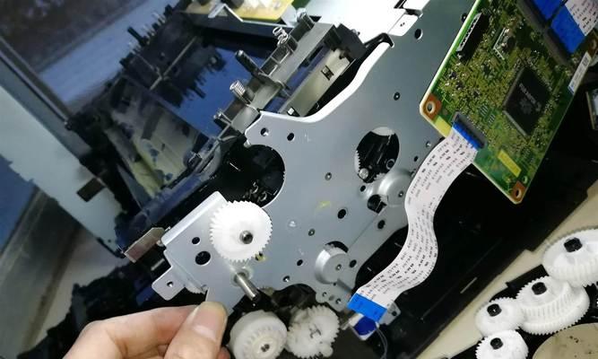 小型复印机纸张放置方法解析（简单易学的纸张放置技巧）  第3张