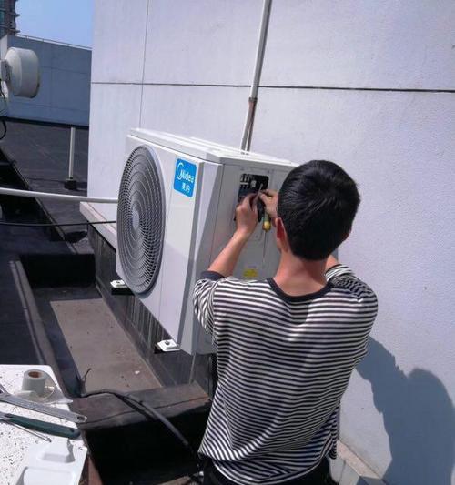 如何拆卸清洗奥克斯空调（简单步骤让你的空调清洁如新）  第2张