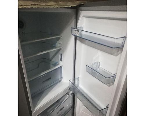 冰箱冷冻门关不严怎么办（解决冰箱冷冻门关不严问题的实用方法）  第2张