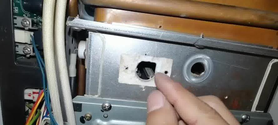 万家乐热水器风压故障维修指南（解决热水器风压故障的有效方法）  第3张