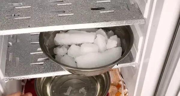 冰箱异味的成因及有效去除方法（揭秘冰箱异味的源头）  第1张