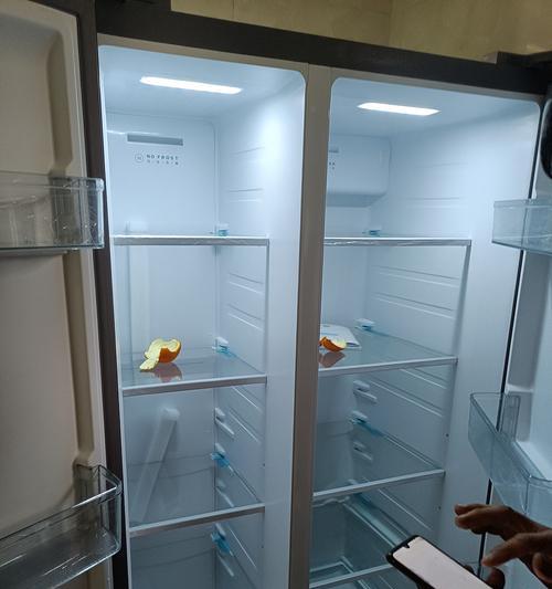 解决thermo冰箱故障的实用指南（从容应对冰箱故障）  第2张