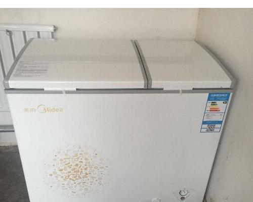 卧式冰柜底部下垂的修复方法（解决卧式冰柜底部下垂问题的实用技巧）  第2张