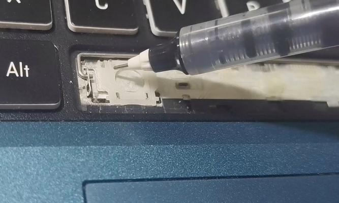 笔记本电脑键帽怎么拆？拆卸键帽需要注意什么？  第1张