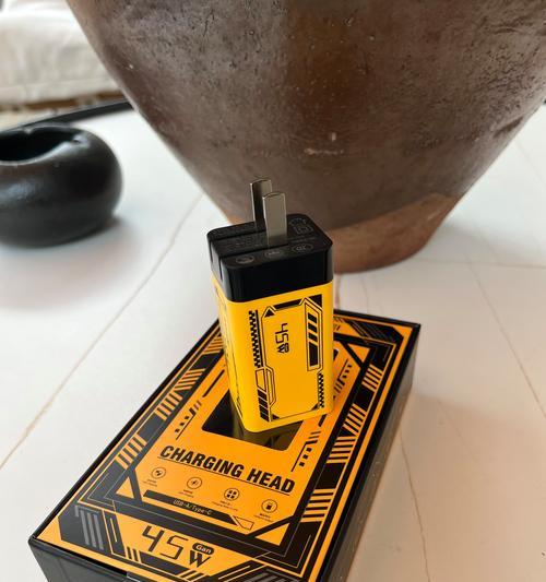 机甲快速闪充移动电源怎么用？如何正确使用移动电源进行快速充电？  第1张