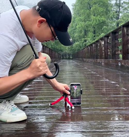 行走用手机支架怎么用的？支架的正确安装和使用方法是什么？  第3张