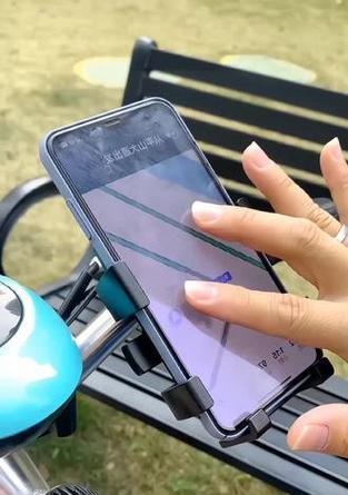 开摩托车时用什么脖子手机支架好？如何安装？  第3张