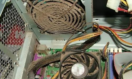 怎么清理电脑插槽灰尘？清理步骤和注意事项是什么？  第2张