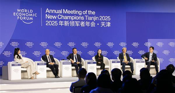 李东生出席 2025 年夏季达沃斯并担任联席主席，探讨推动全球经济均衡发展新模式  第3张