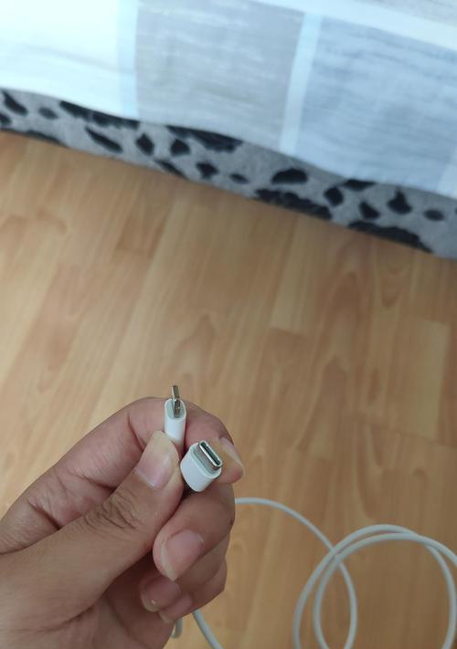 苹果老式数据线连接电脑困难怎么办？步骤是什么？  第2张