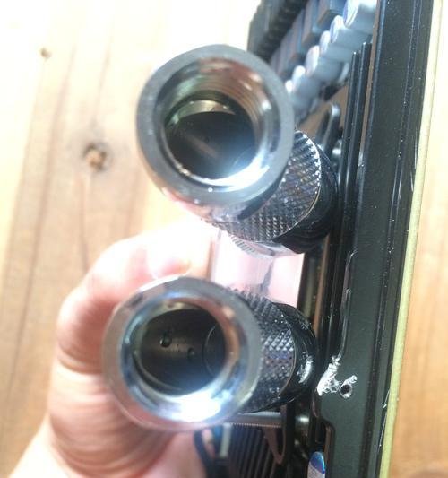 苹果散热器抠掉的方法是什么？抠掉后如何清理？  第1张