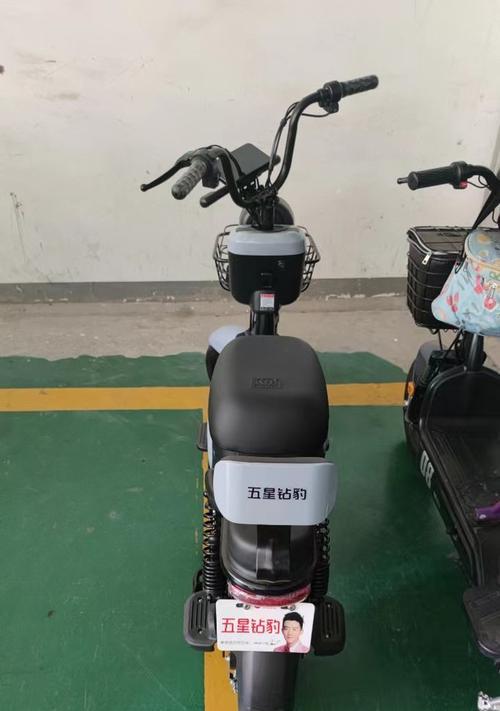 电瓶车没有杆怎么装手机？有什么替代方案？  第3张