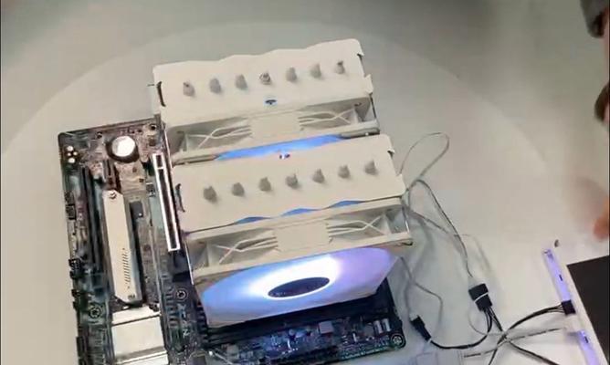 CPU外置散热器安装方法是什么？安装过程中需要注意什么？  第2张