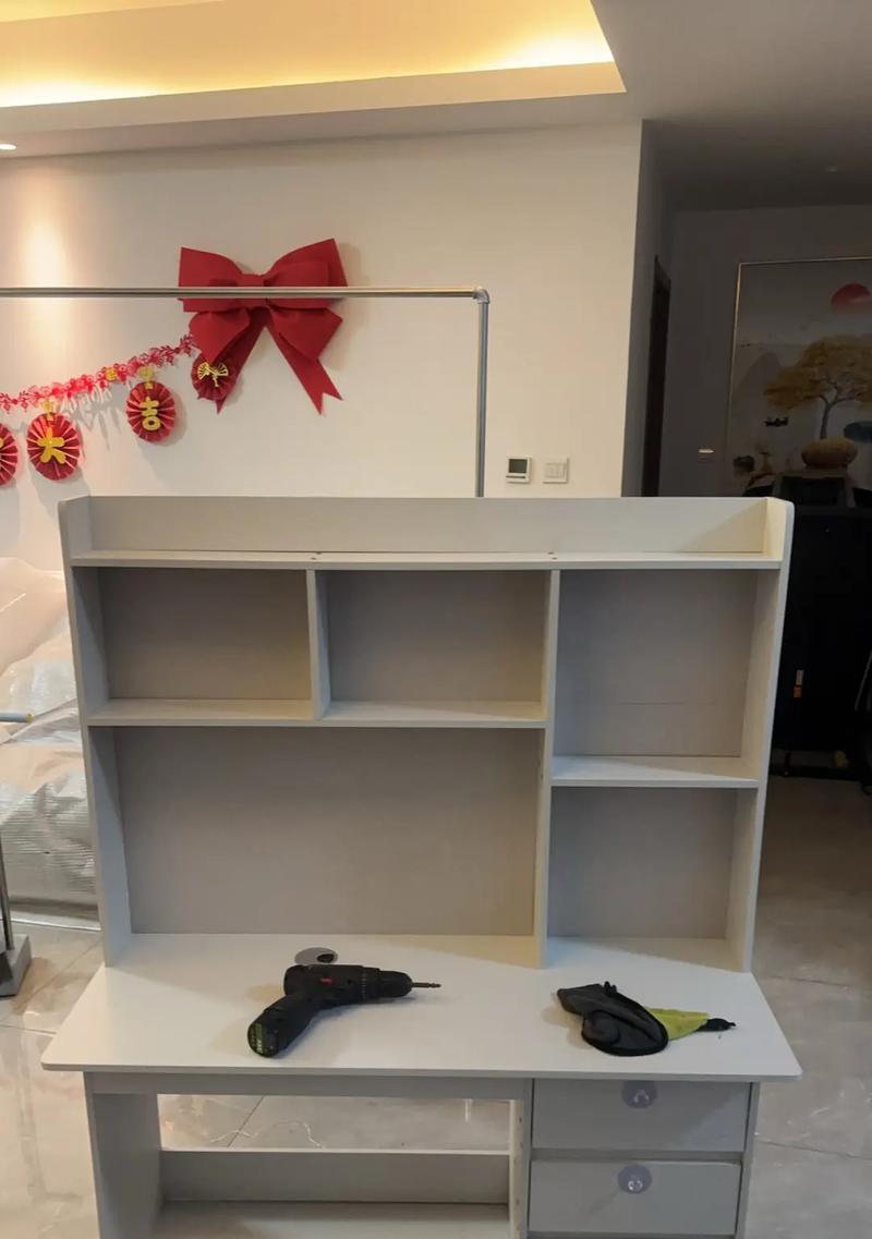 前台电脑桌带柜体摆放技巧有哪些？如何布置更合理？  第1张