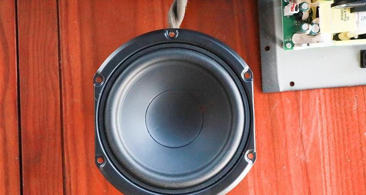 如何找出隐藏的11个音响？隐藏音响的查找方法是什么？  第3张