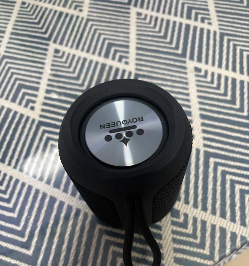低音炮顶部开口有何功能？顶部开口对音质有何影响？  第3张