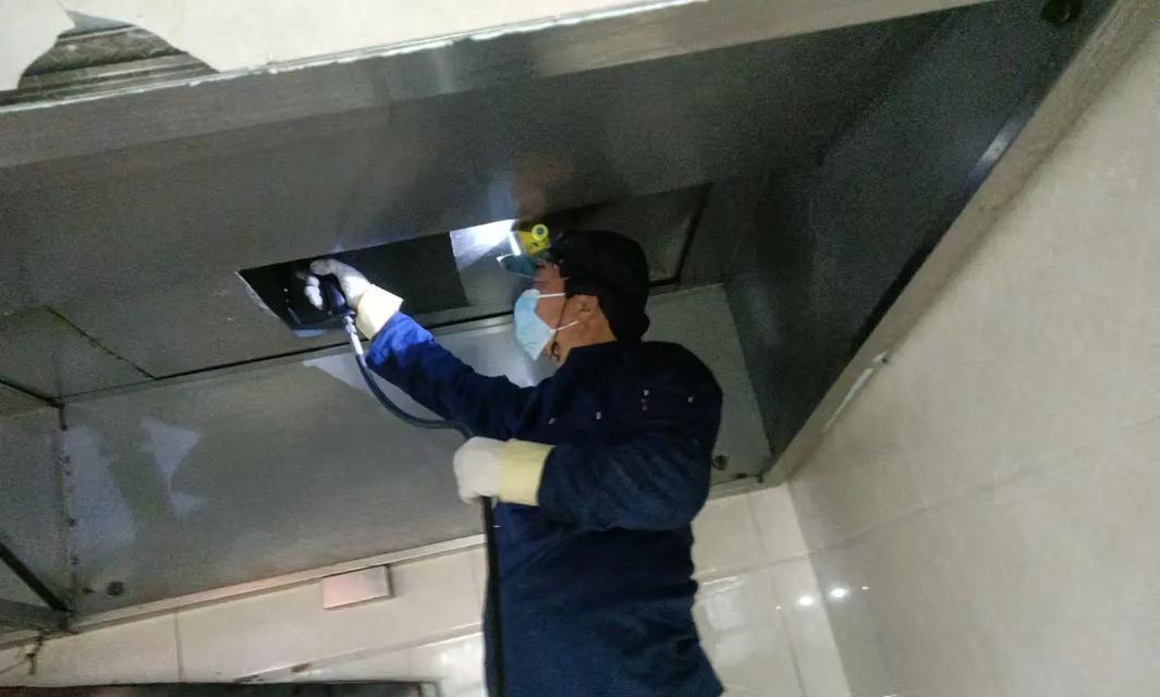 如何彻底清洗各类油烟机内部（提供实用方法，让你的油烟机重新恢复高效运转）  第3张