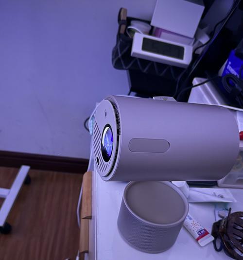 投影仪显示模糊，如何解决？（针对投影仪模糊问题的简易调整方法）  第2张