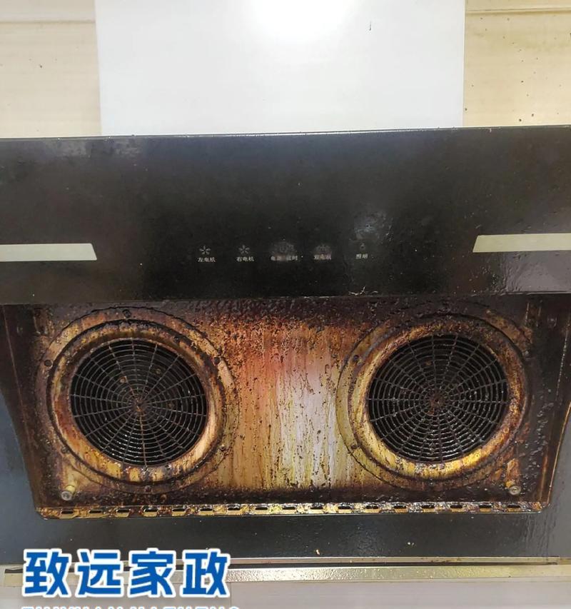 油烟机清洗后产生异味的原因及解决方法（揭秘油烟机清洗后异味的真相，教你轻松解决厨房困扰）  第1张