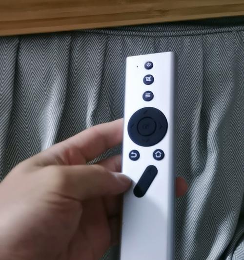 极米投影仪蓝屏问题的修复指南（解决极米投影仪蓝屏的实用方法）  第1张