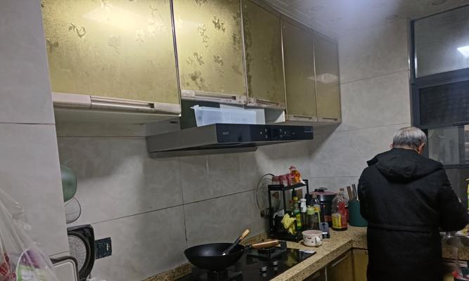 油烟机灶具火力不旺的解决方法（如何提高油烟机灶具火力效能）  第3张