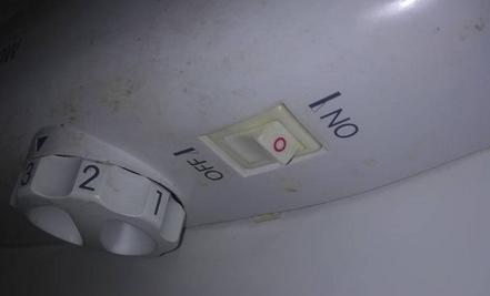 冰箱开关故障的修复方法（解决冰箱开关问题的实用技巧）  第1张