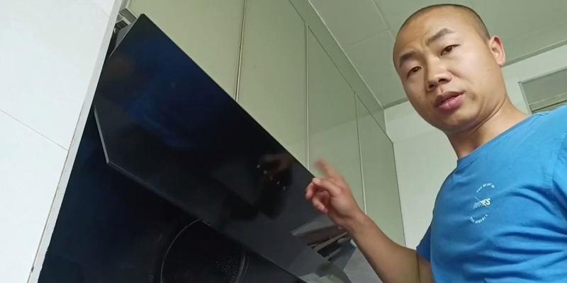 现代牌油烟机清洗攻略（轻松掌握清洗技巧）  第2张