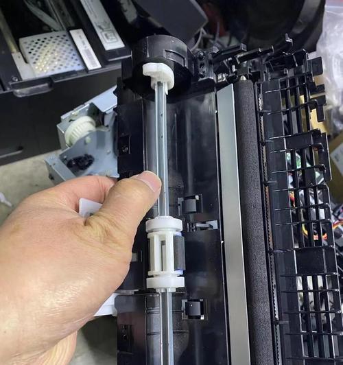 小型复印机卡纸问题解决方法（一步步教你轻松解决小型复印机卡纸问题）  第3张