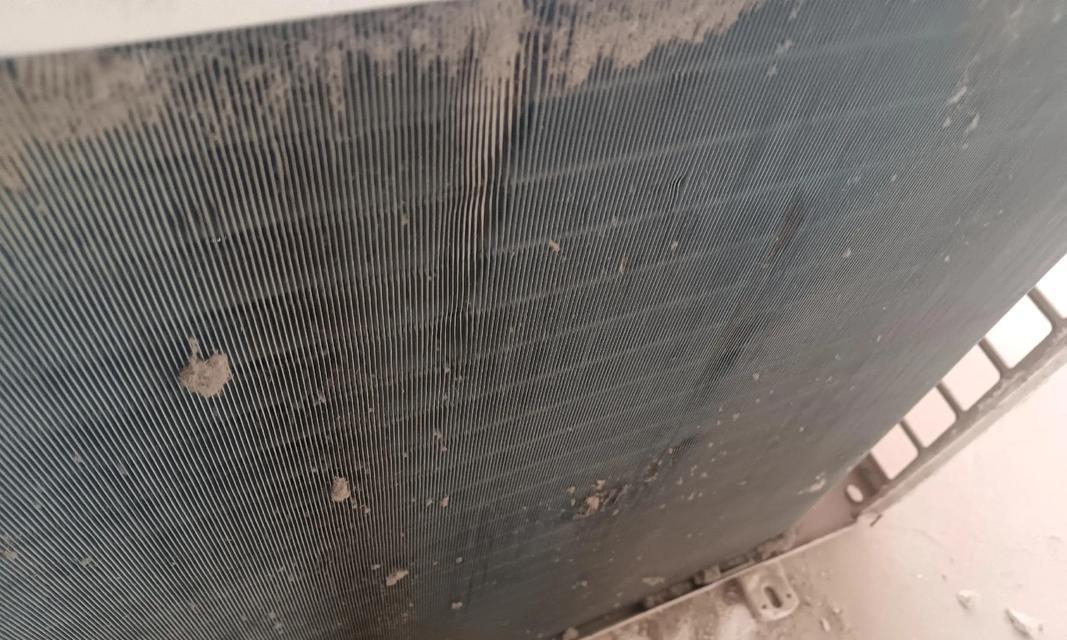 如何正确清洗圆柱形空调（简单方法让您的空调更加清洁和健康）  第3张