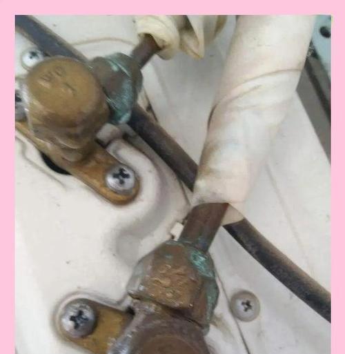 空调管结霜的原因及解决方法（探究空调管结霜的原因和有效解决方法）  第1张