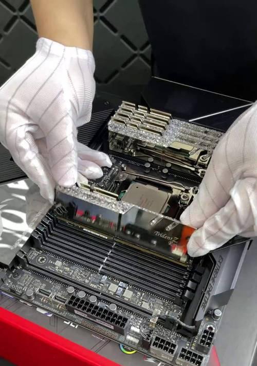 电脑组装时内存插法是什么？需要注意什么？  第1张