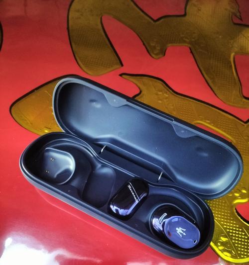 玛莎拉蒂联名耳机的款式有哪些？它们的特色是什么？  第2张
