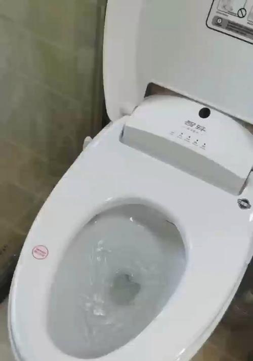 解决以箭牌马桶长流水问题的方法（掌握关键技巧轻松修理你的马桶）  第3张