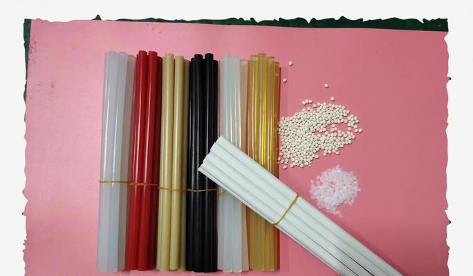 扫描仪热熔胶棒怎么用？热熔胶棒在扫描仪中有何作用？  第1张