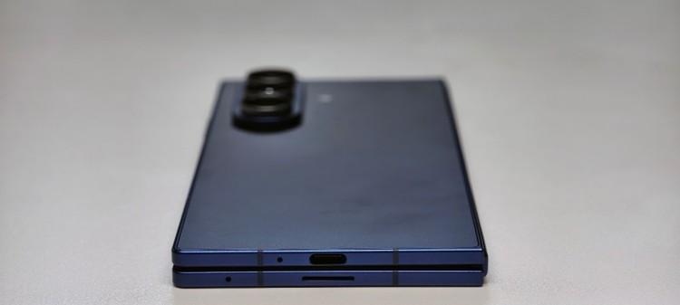 走在AI最前沿：三星Galaxy Z Fold7全方位评测  第2张